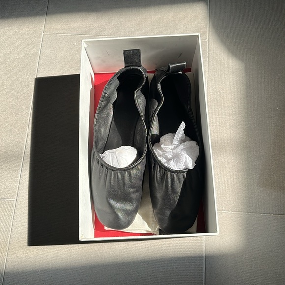 Celine Shoes - Céline black leather flats